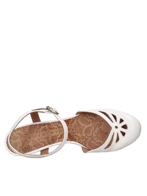  CHIE MIHARA | BRI-QUERAL AMARETTOLECHE